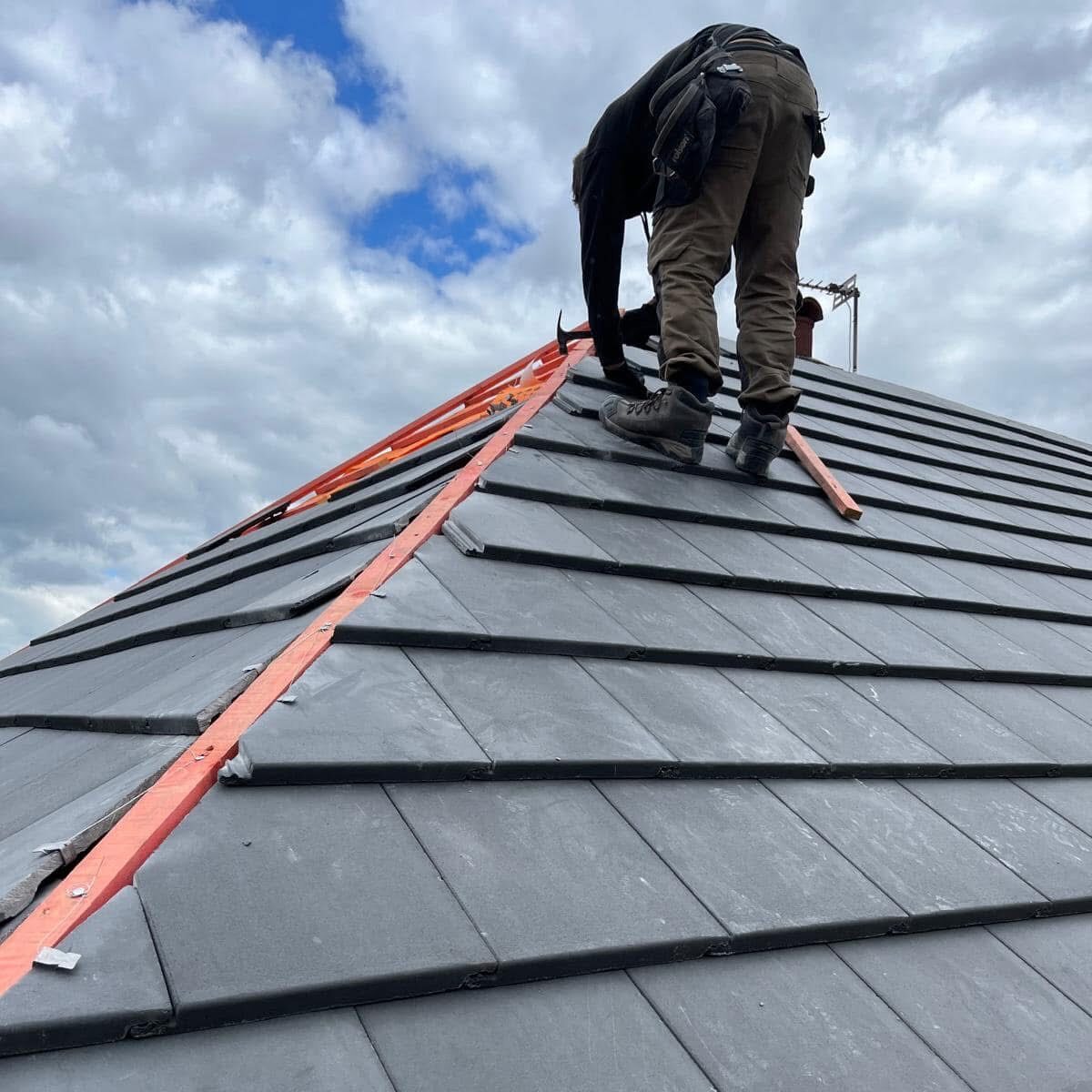 roofer on roof